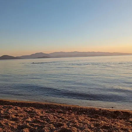 Margianou Seaview 1 & 2 公寓