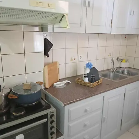 Apartment Margianou Seaview 1 & 2 *